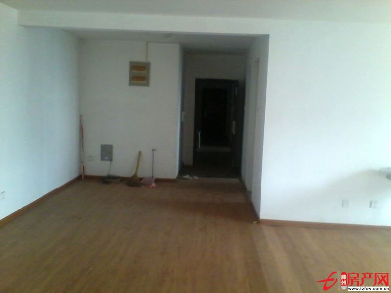 陽光麗景三室二廳一衛環境優美交通便利設施齊全