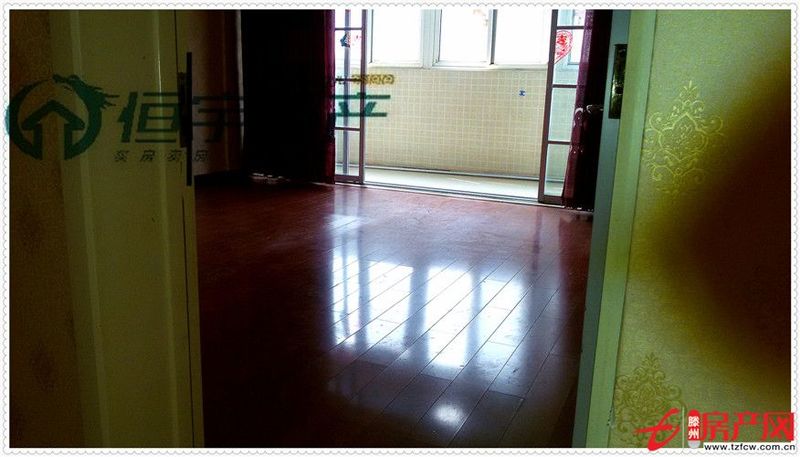 問天一期優越位置，滿五帶車位精裝