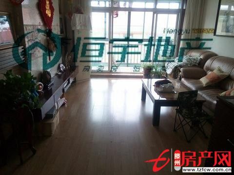 急售通盛上?；▓@三居室精裝修拎包入住