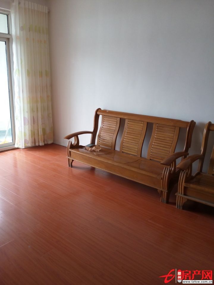 維多利亞精裝修兩居室低價招租，拎包即住