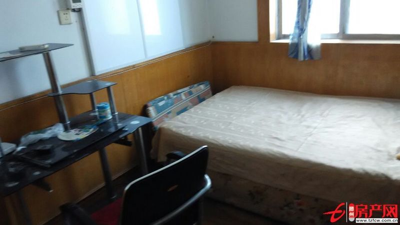 春秋閣南區精裝修四居室招租，家電齊全、拎包即住