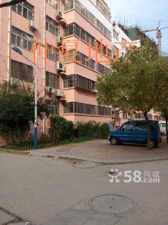 億豐花園滿五年首付低與荊河公園做鄰居