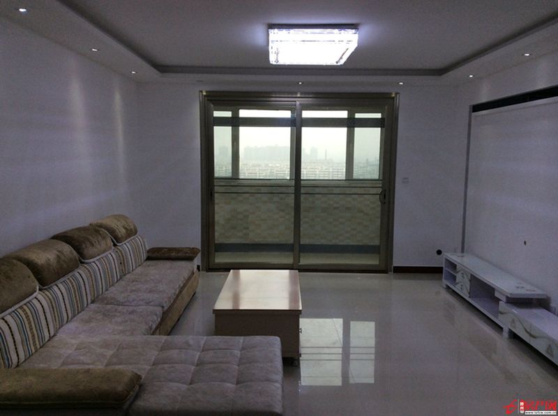 高檔社區，拎包即住。