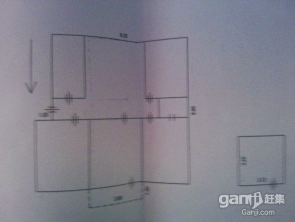 三室向陽，多層三層，價格合理，學區房，周圍設施齊全