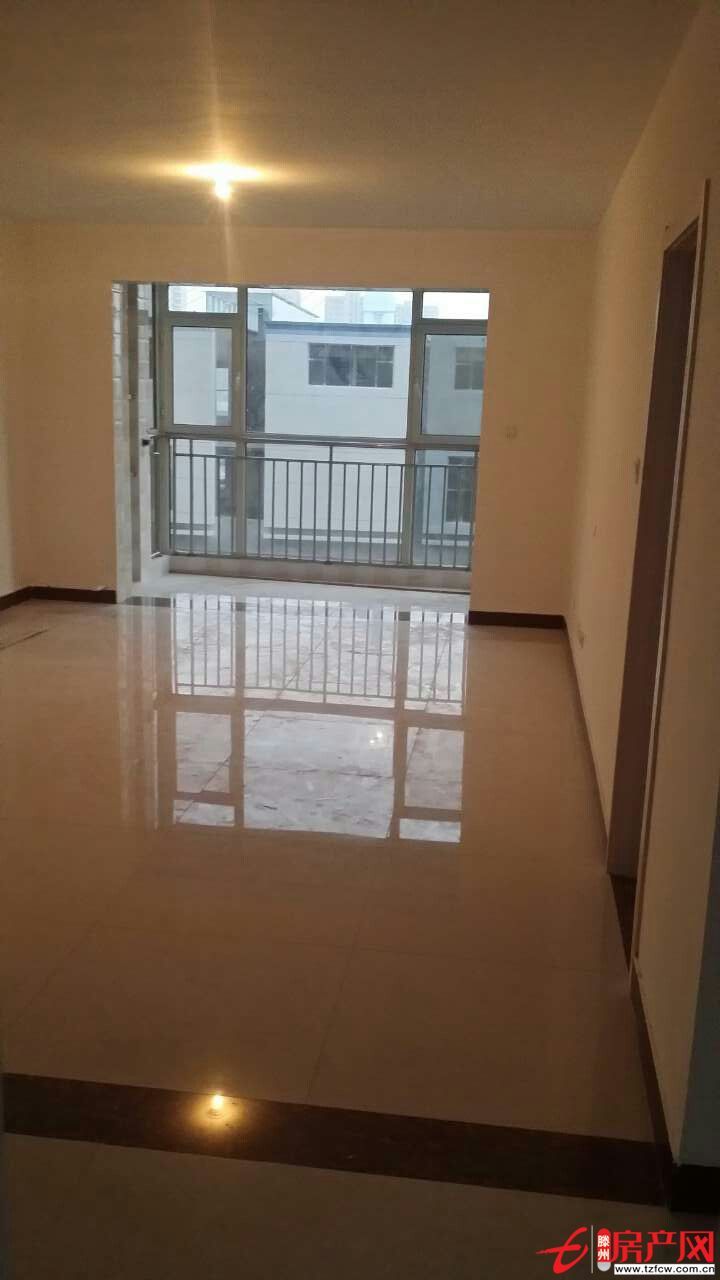 沿河威尼斯小區風景優美出租（辦公、居住均可）