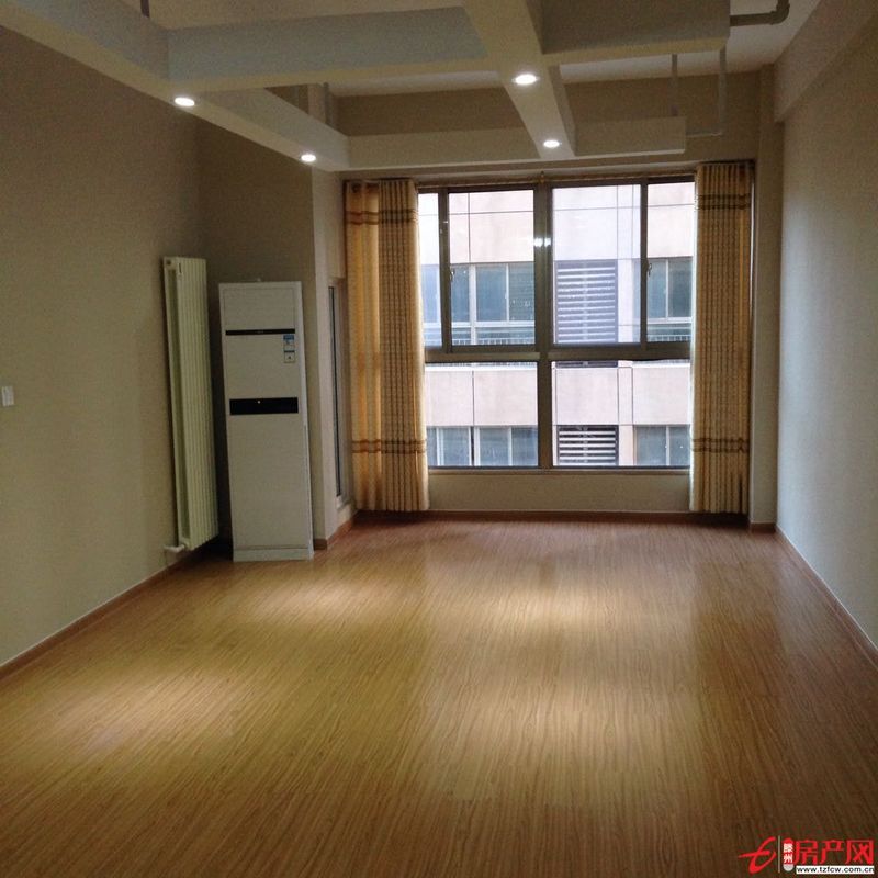 海上明月，精品公寓，豪華裝修，拎包入住。