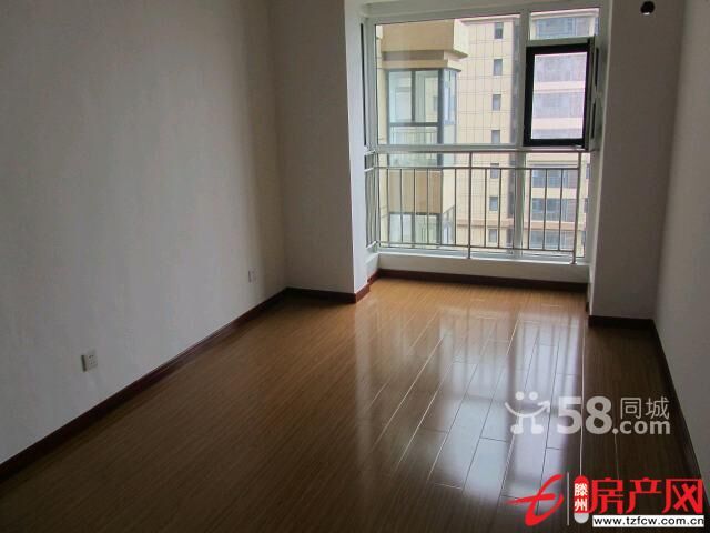 海上明月，精裝修，供暖，很大氣漂亮的房子