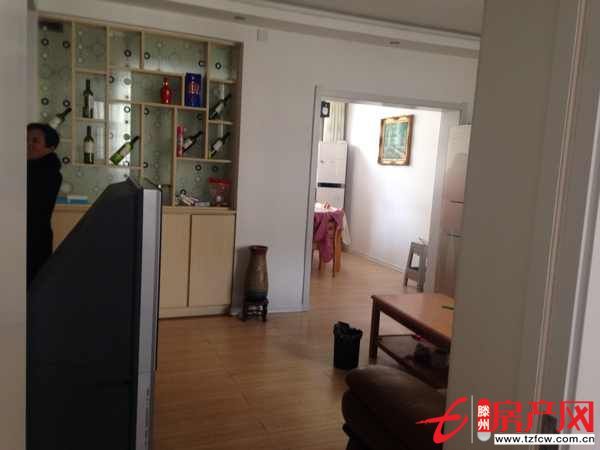 前進花園滕北學區房滿二年過戶低黃金三樓精裝修拎包入住