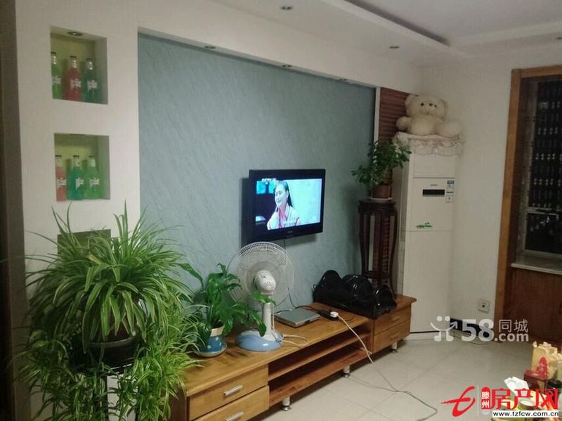 香格里拉，精裝修，供暖，全套家具家電，拎包即住