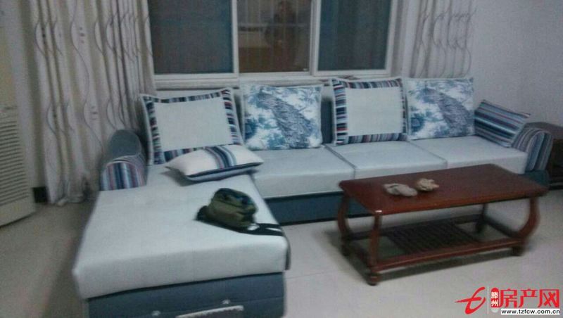 凱旋國際，步行街北首，精裝修，全套家具家電，拎包即住