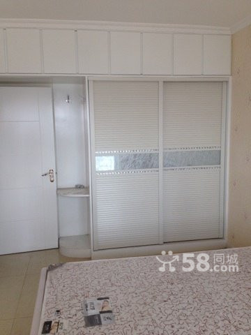 威尼斯二區出租精裝修，干凈衛生拎包入住。