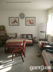 中央城小區，精裝修，全套家具家電，供暖，拎包即住