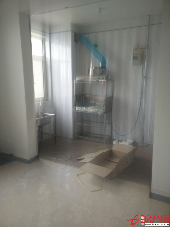 陽光國際，裝修，租金低，供暖，很干凈大氣的房子