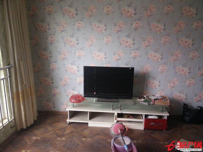 威尼斯小區，家電家具供暖