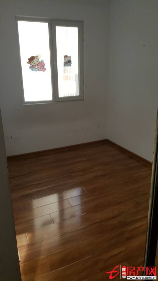 學區房，緊鄰實驗小學，滕南中學