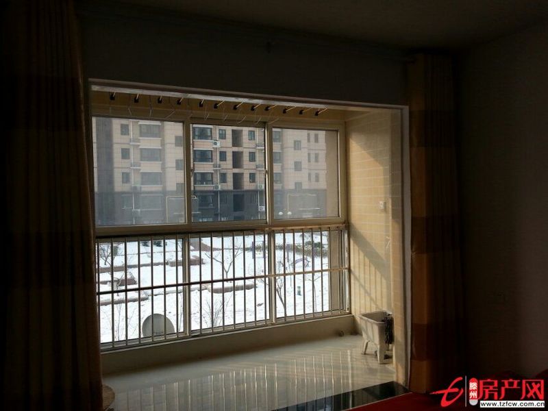 絕對超值，新公安局對面蘋果花園出售！