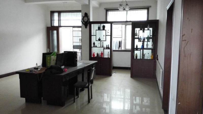 荊善安居南區北門對過