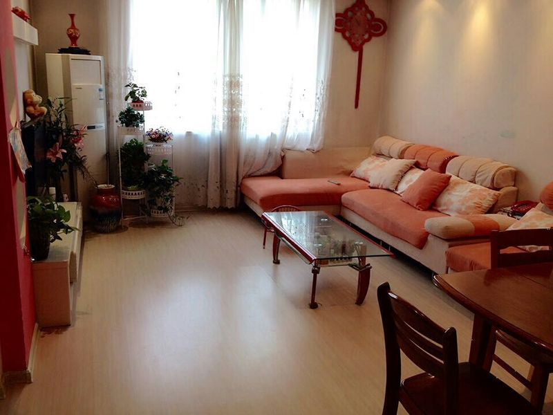 濱江二期復試精裝拎包即住三個空調