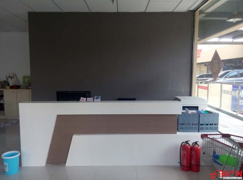 真愛商城一區精裝旺鋪四間出租