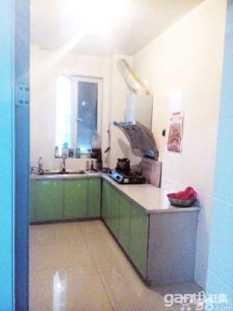 常住價格優惠，離學校很近，不用過馬路