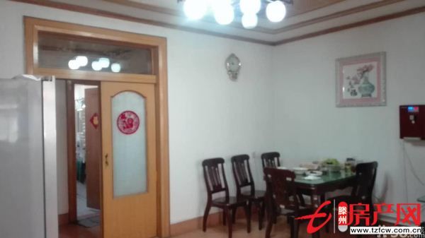 荊河小區黃金三樓精裝南北通透證滿五年配合貸款好房急售