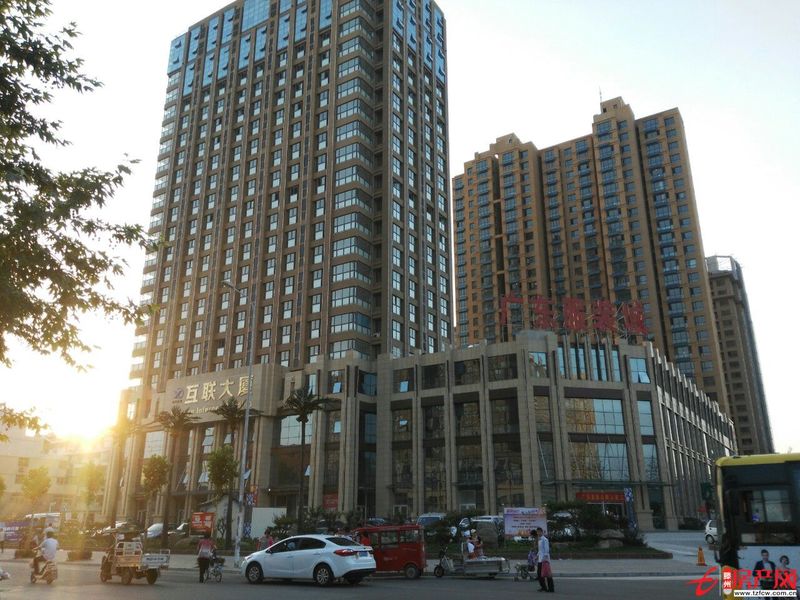 互聯大廈第九層向陽共九間可整租可分組