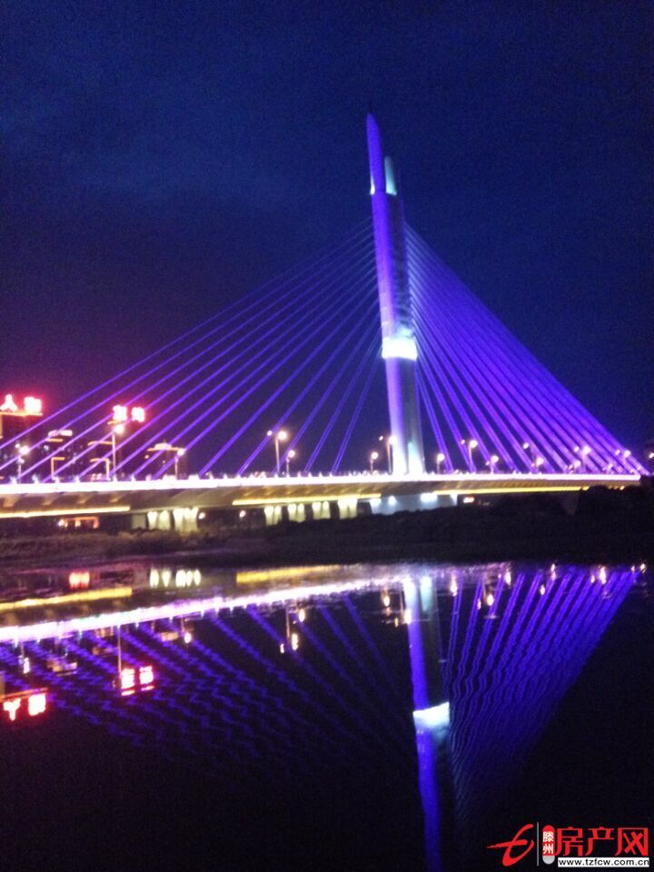 鳳凰苑多層五樓獨立大車庫