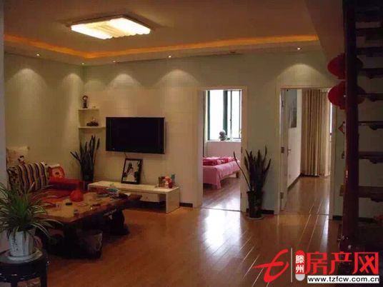 濱江二期經典多層復式精裝修全套家具拎包即住