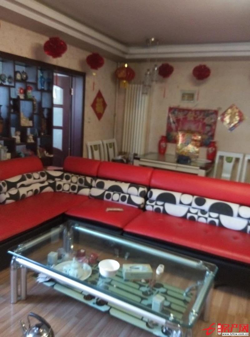 步行街南區小高層，全套家電家具，拎包入住，歡迎實地看房！