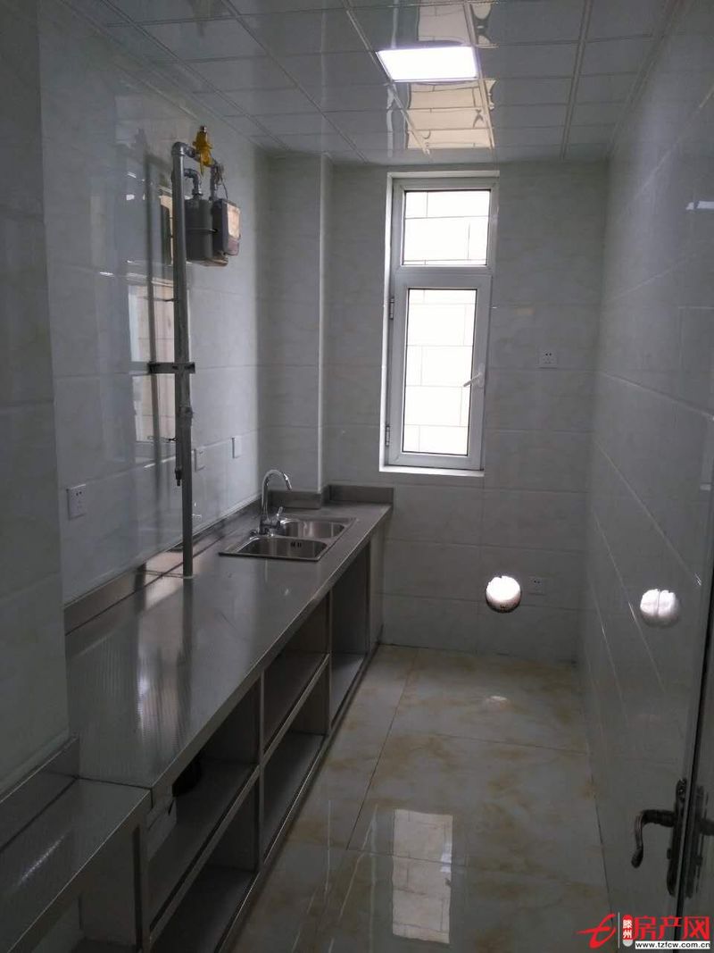 一中新校西鄰，尤其歡迎未來的狀元們入??！