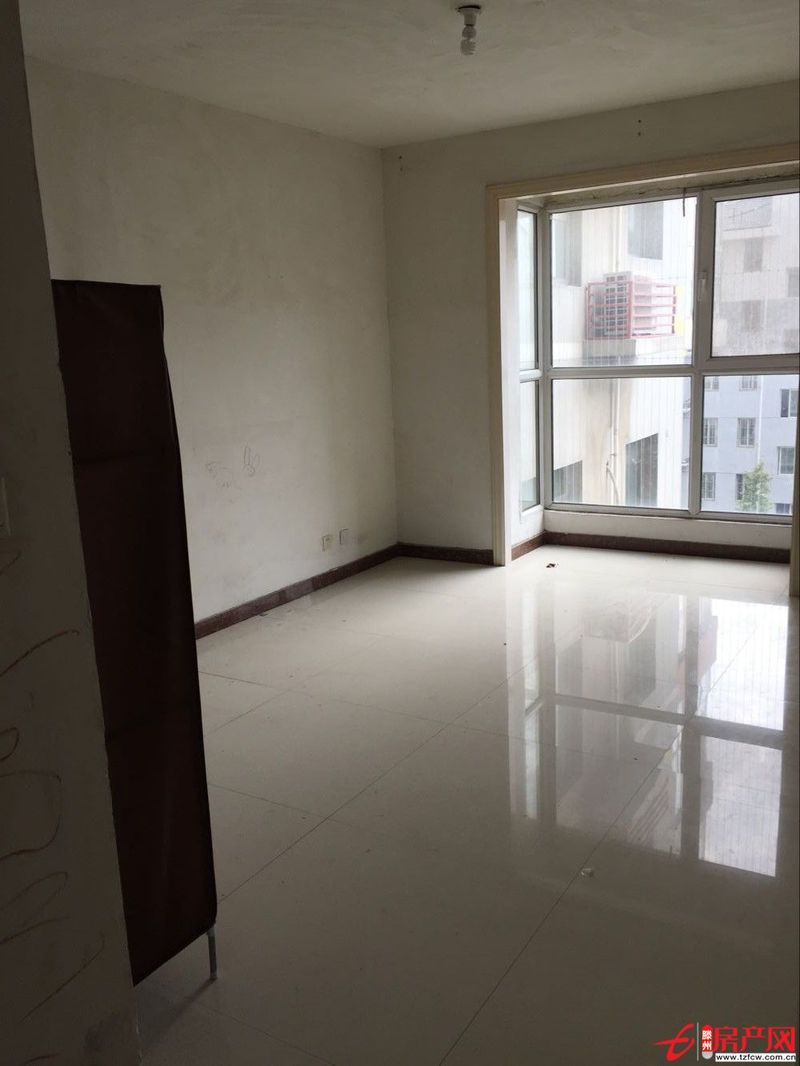 麗都水岸學區房低價出售