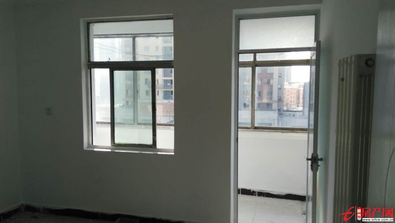 春秋閣七十七平五樓隨時看房