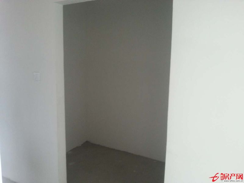 急售熙城國際回遷房一套送儲藏室物業費上房費已交