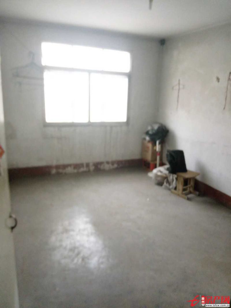 華孚小區北辛學區房證滿五年可貸款