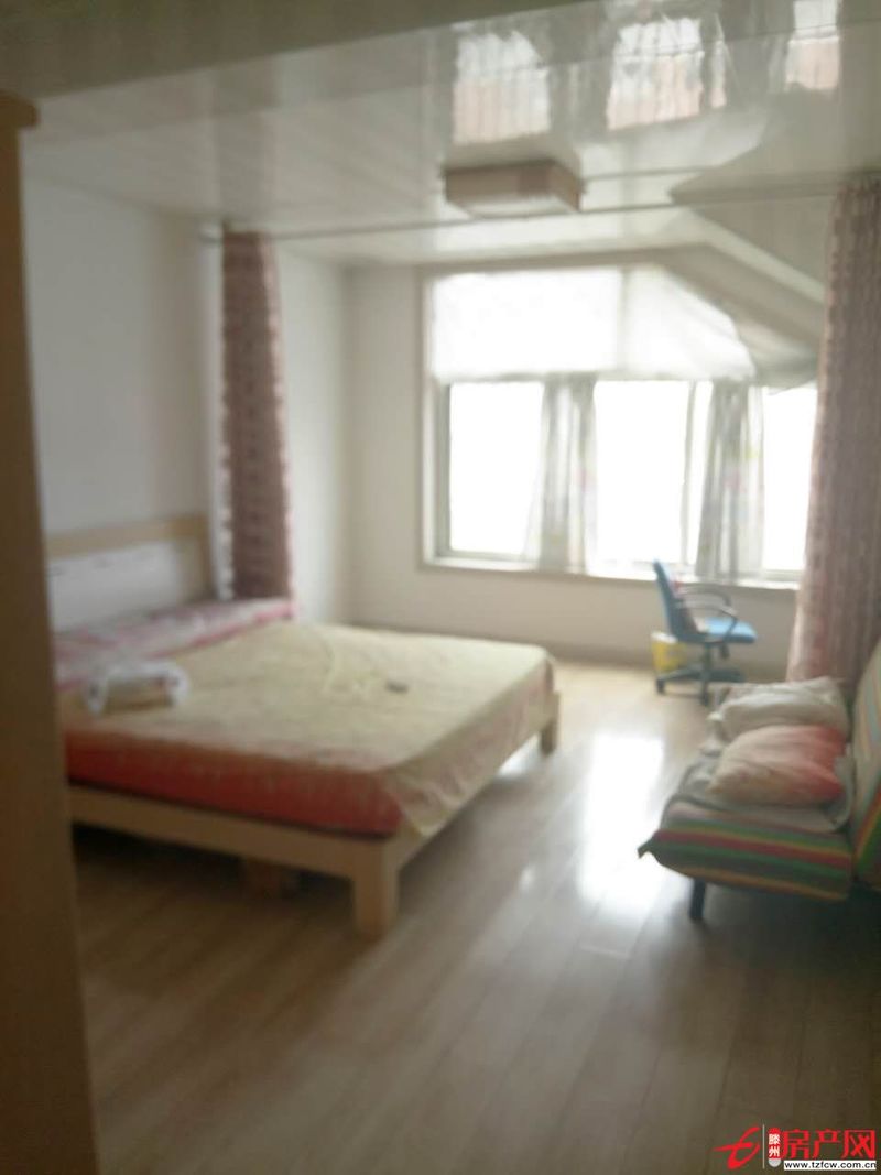 龍水華庭小區北辛學區房低價精裝修送家具家電