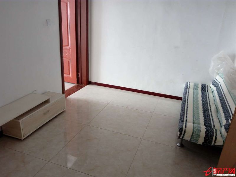 學區新房家具家電齊全