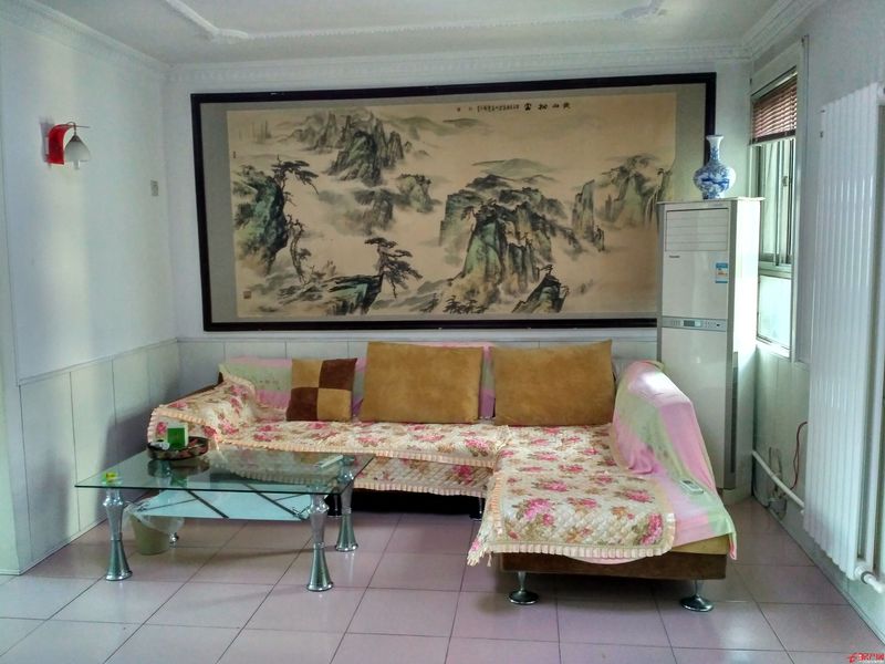 春秋閣精品房源供暖送地面儲藏室一間價值三萬