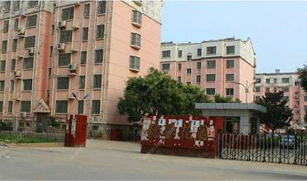 德馨花園頂樓，證滿五年，配合貸款，學區房