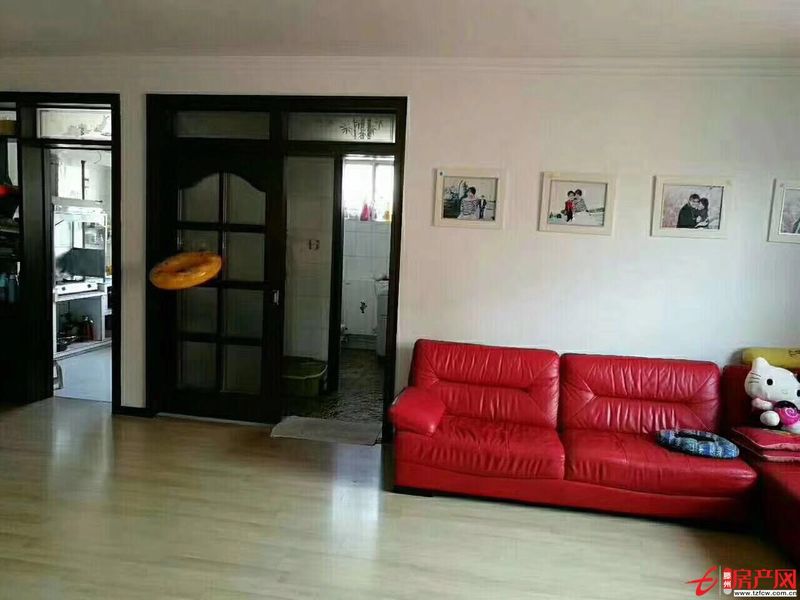 誠信花園，證滿五年，配合貸款，簡單裝修