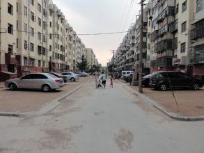 春秋閣小區，農業銀行宿舍，學校房，頂樓，上學方便