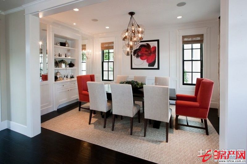 中央城，最佳樓層南北通透毛坯已經上房證齊全可過戶