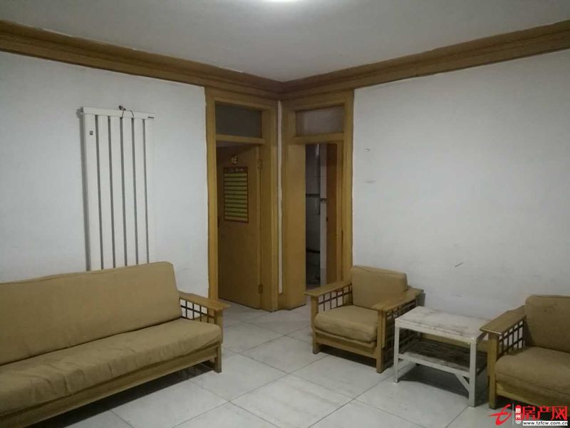 奎文小區，低層，三室一廳，集體供暖，送寬帶，，