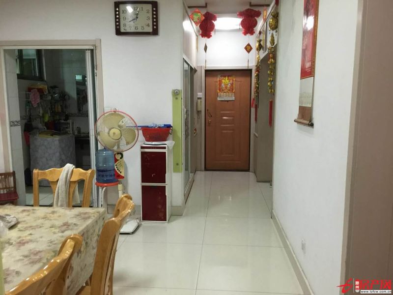 國稅局小區帶車庫三室兩廳精裝修