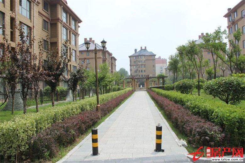 大同天下龍香苑，西戶，包含上房費，沒儲藏室車位，全款，回遷