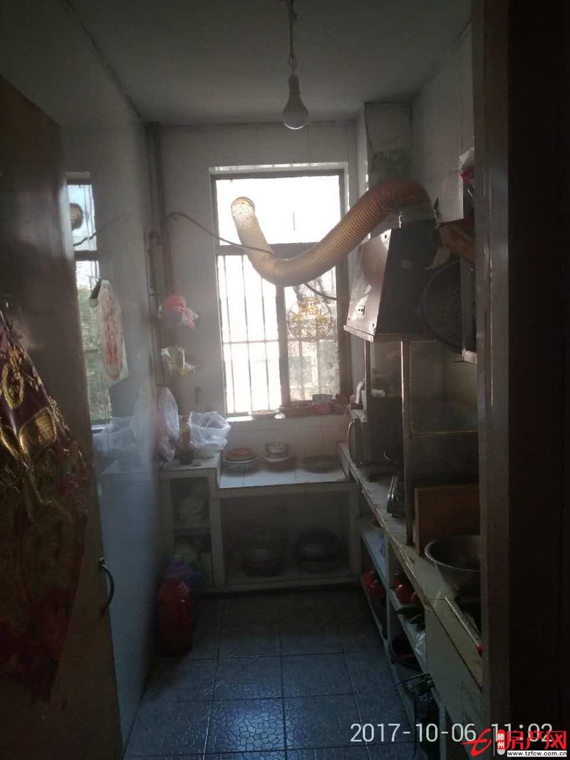 誠信花園三室一廳地上一樓價格合適