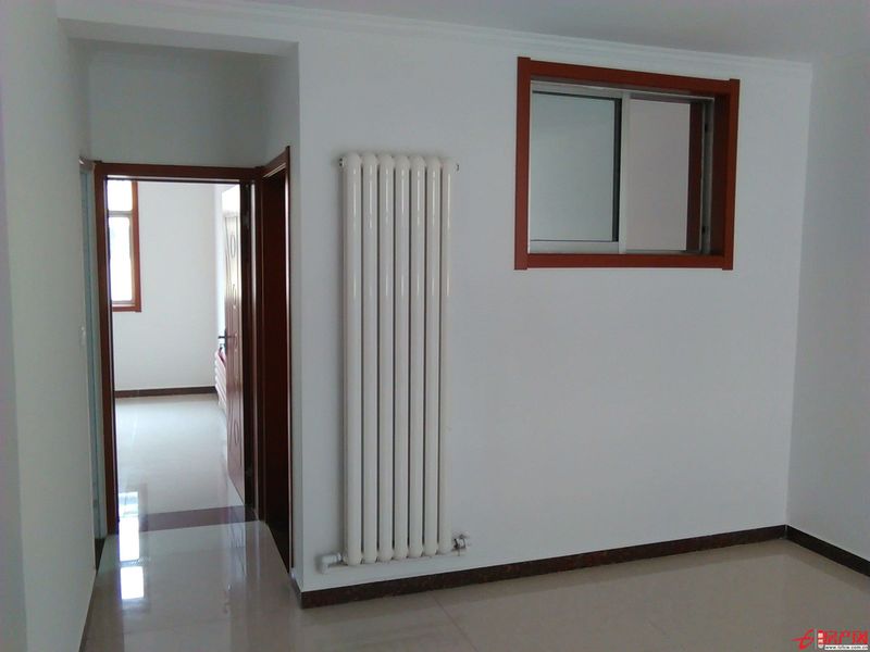 杏壇東區，全新裝修，交通、上學、生活方便。