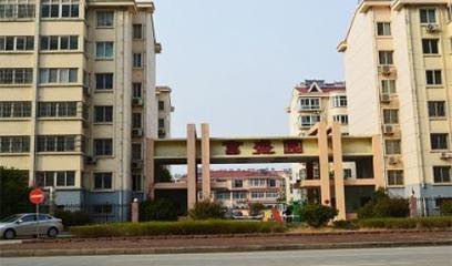 富盛園含車庫可貸款