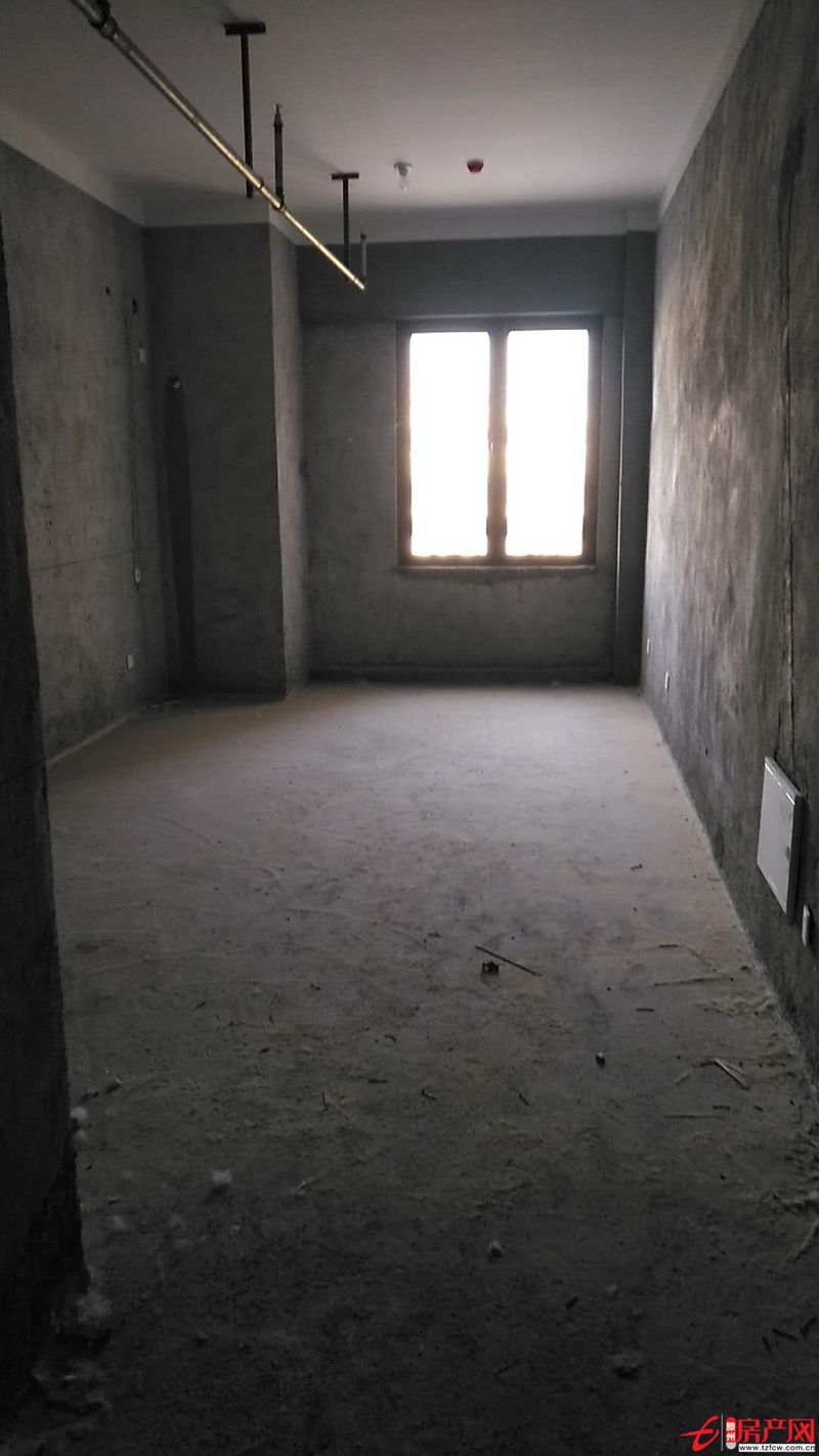 君瑞城市府對過步行街樓上可住可辦公包更名即裝即住