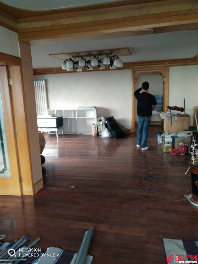 龍泉苑小區多層二樓大四室支持貸款出售