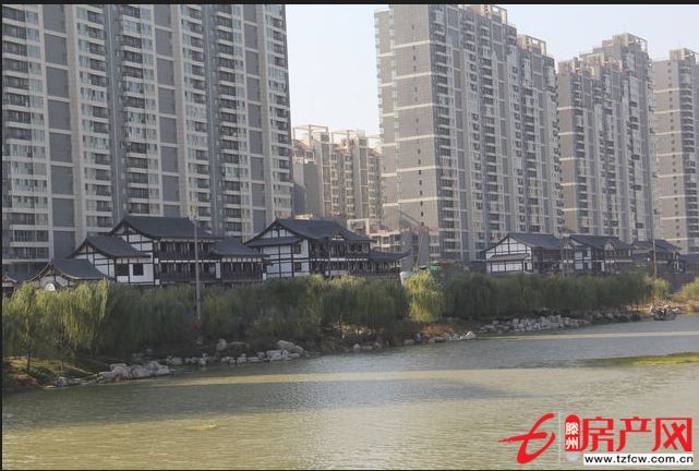 沿河觀景房整個公園和荊河盡收眼底離學校近